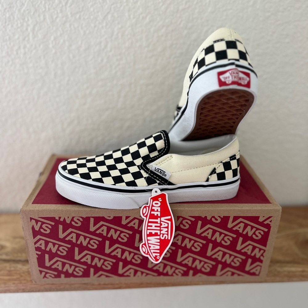 NEW Vans classic slip on checkerboard black and white